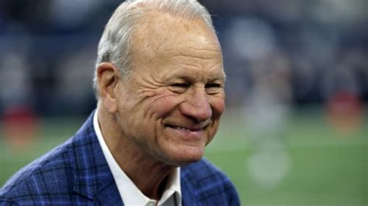 11 Facts About Barry Switzer [2023]