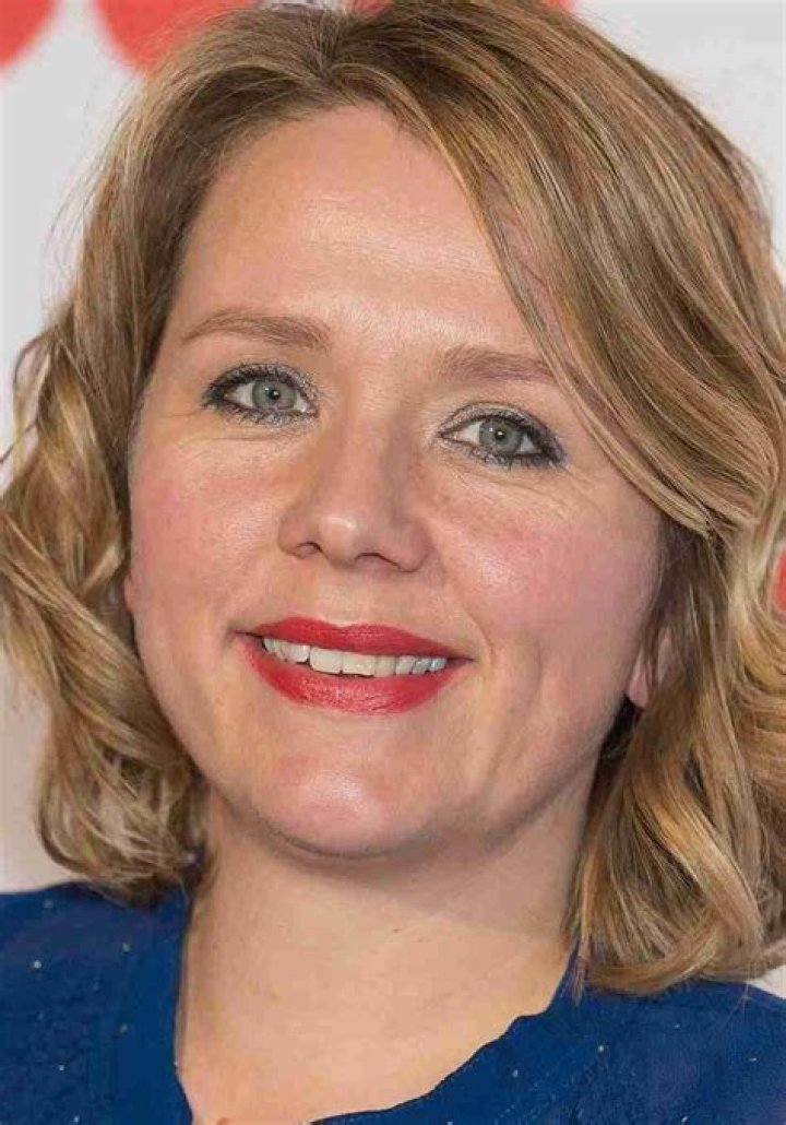 123movies Kerry Godliman starred in Bliss Season 1, Moving On