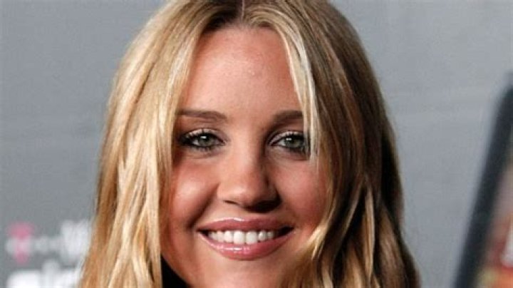 18 Celebrities Who Went Crazy Over Their Fame Page 2 of 9