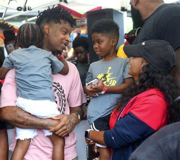 21 Savage financially helps children during quarantine Aman Magazine