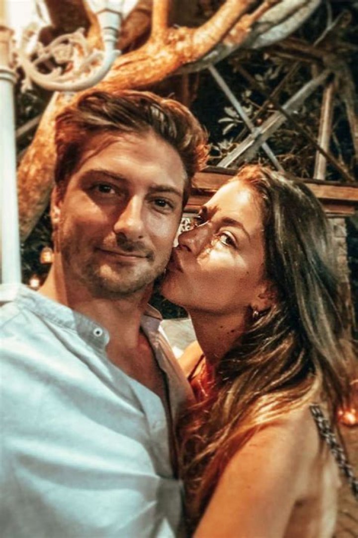 (3) Twitter Daniel lissing, Family reunion, Daniel