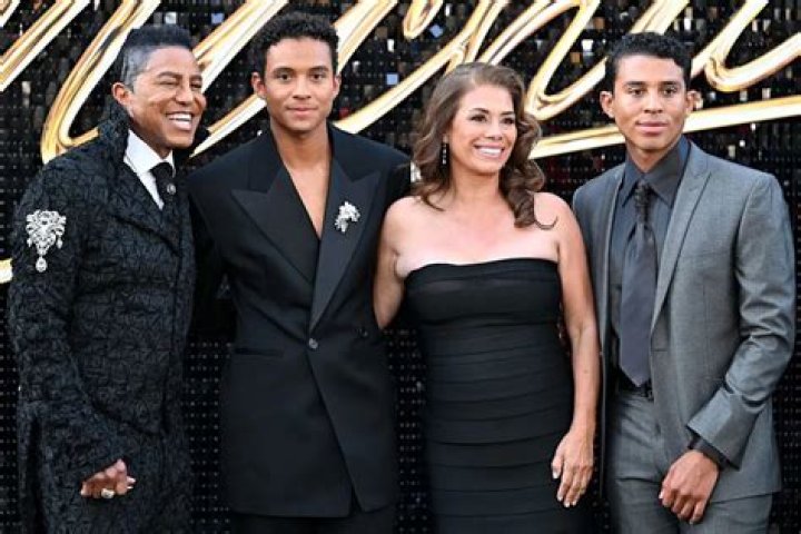 Alejandra Genevieve Oaziaza's Children with Two Jackson Brothers