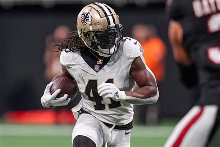 Alvin Kamara Brother More on His Sister Garmai K. Momolu