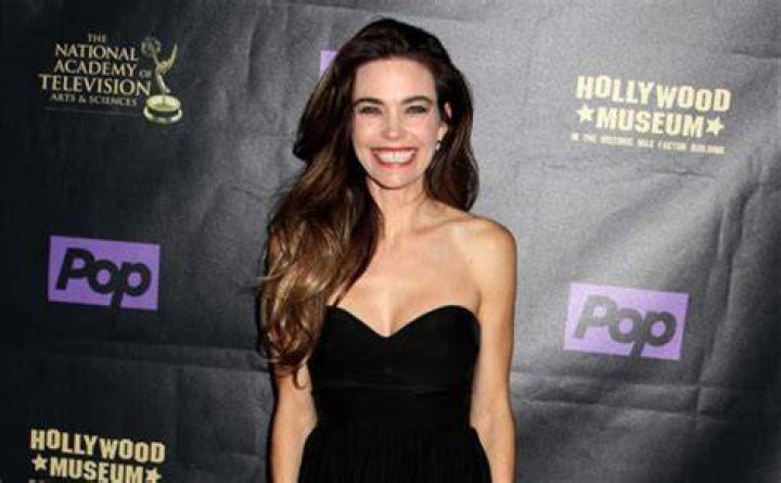 Amelia Heinle Net Worth, Bio, Height, Family, Age, Weight, Wiki 2024