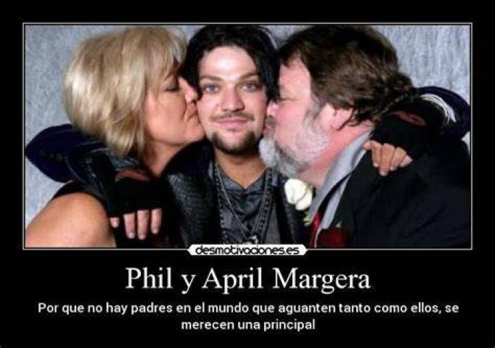 APRIL MARGERA Desmotivaciones