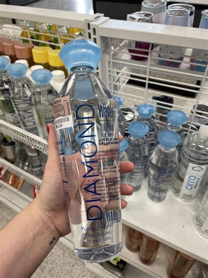 Asa’s diamond water spotted at Ross where it belongs 💎😂 r/ShahsOfSunset