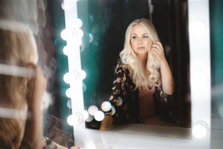 Ashley Rose Actress / Singer / Songwriter New York City