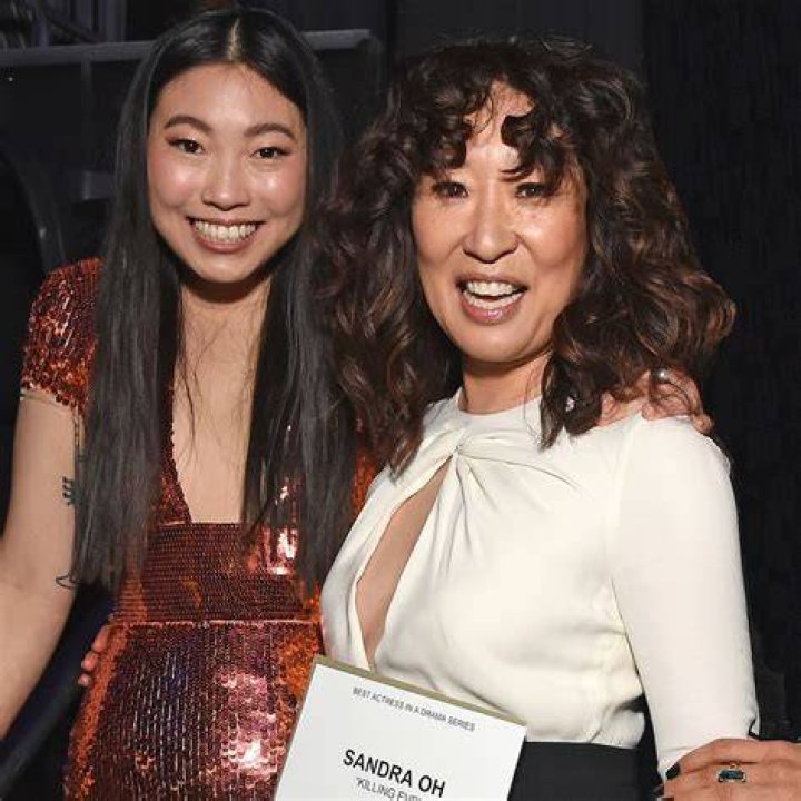 Awkwafina and Sandra Oh Are Set to Play Sisters in New Netflix Movie
