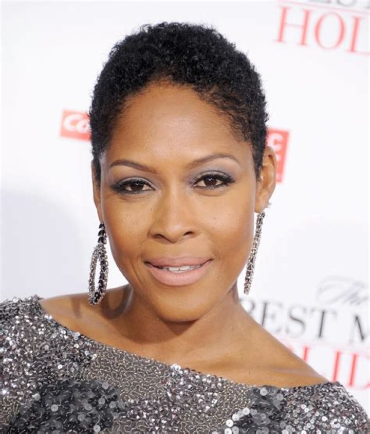 Best Man Actress Monica Calhoun Goes Natural Essence