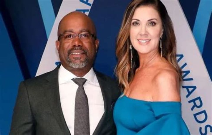 Beth Leonard Bio, Age, Everything About Darius Rucker's Wife