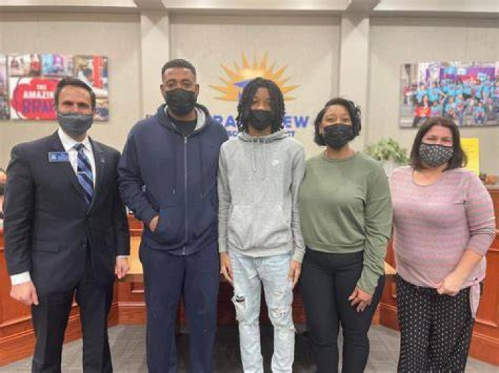 BOE Recognize GHS Student and National Ranked Boxer Malachi Ross
