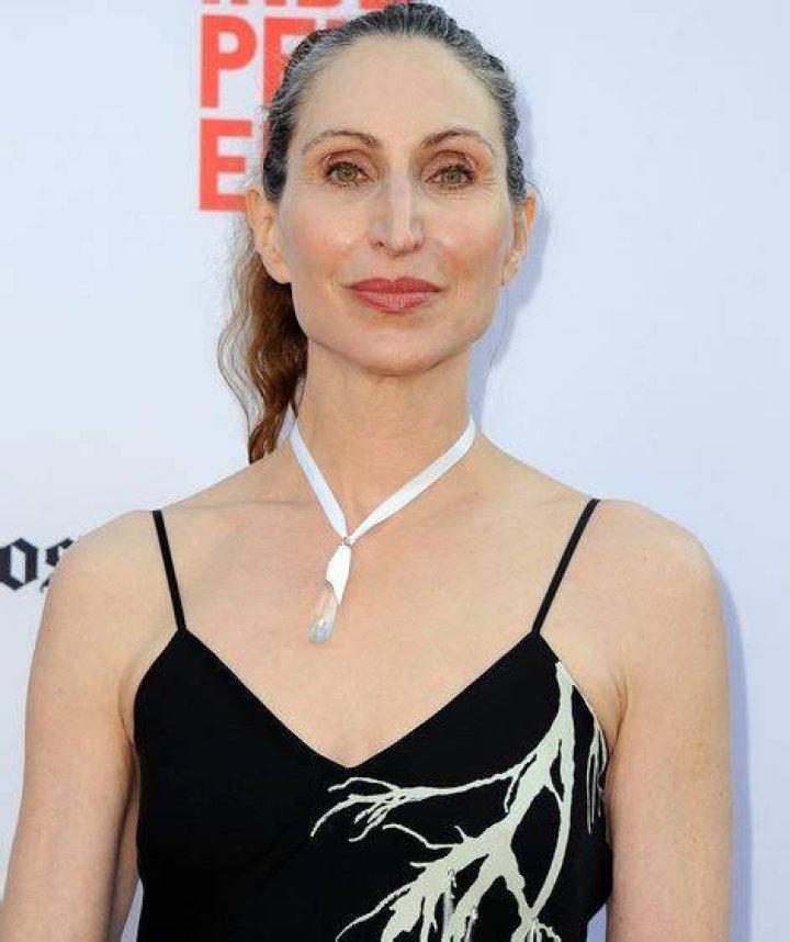 Bonnie Aarons Bio, Wiki, Net Worth, Boyfriend, Husband, Age, Height