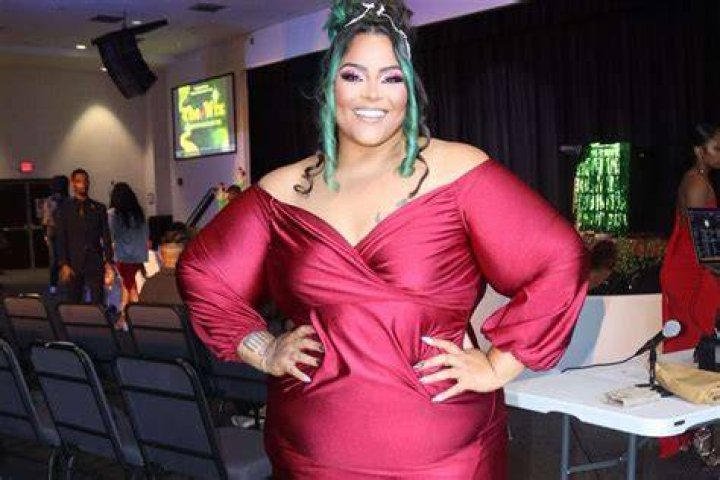 Brandi Mallory Crowned "Miss Extreme Weight Loss!"