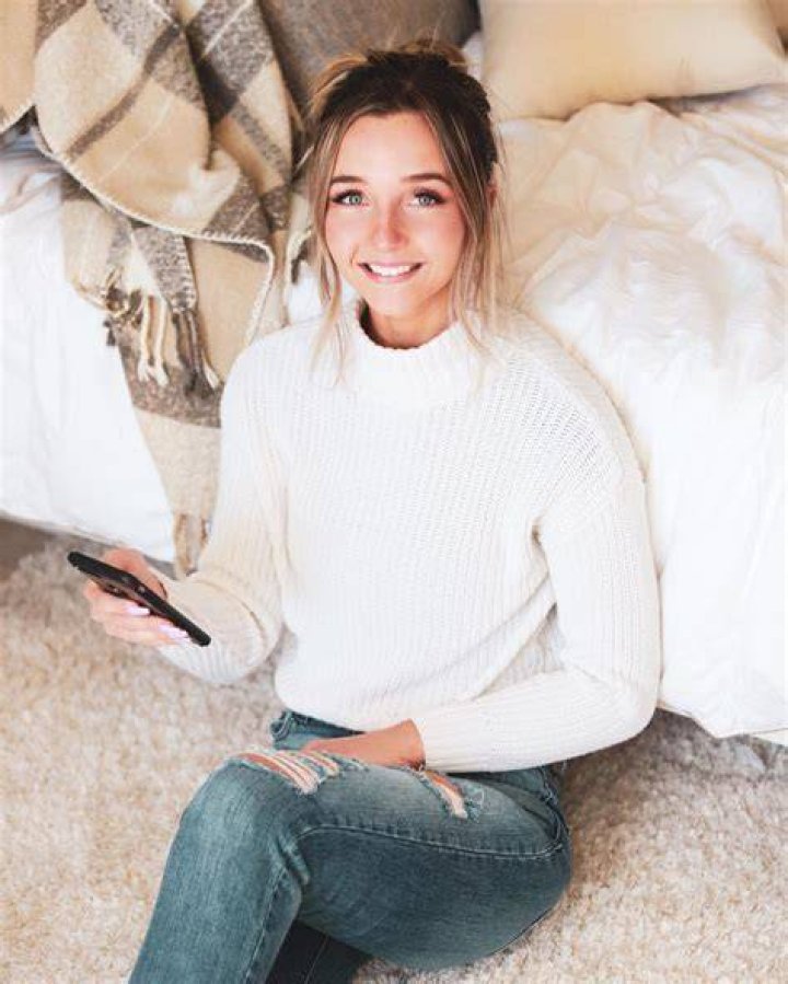Briana Armbruster Is The Ski Mask Girl On TikTok, See Her Accidental