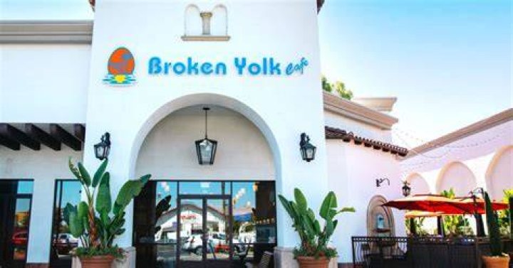 Broken Yolk Caf&eacute; to Open 10th Local Restaurant in Del Mar San Diego