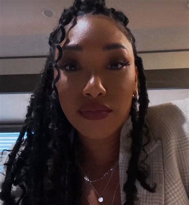 Candice Patton (candicekp) Twitter Candice patton, Jesse l martin