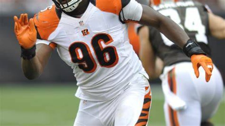 Carlos Dunlap working at both defensive end spots ProFootballTalk