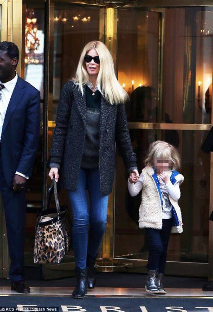 Claudia Schiffer dines in Paris with her daughter Cosima Daily Mail