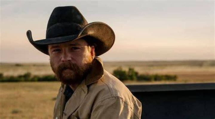 Colter Wall Net Worth 2023, Age, Wife, Height, Family, Parents, Tour