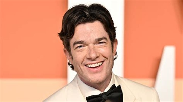 Comedian John Mulaney keeps his wits about show