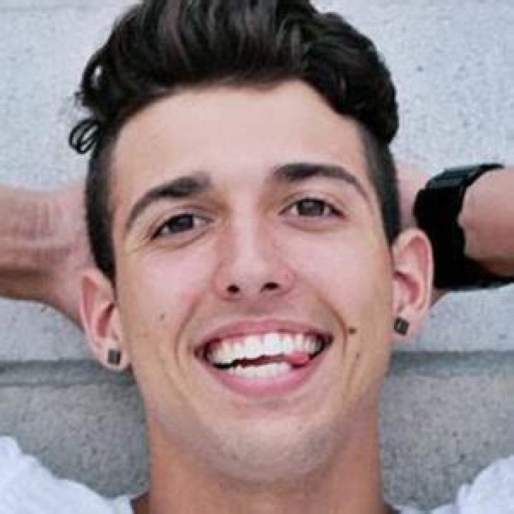 Corey Scherer Bio, Early Life, Career, Relationship, Net Worth, Body