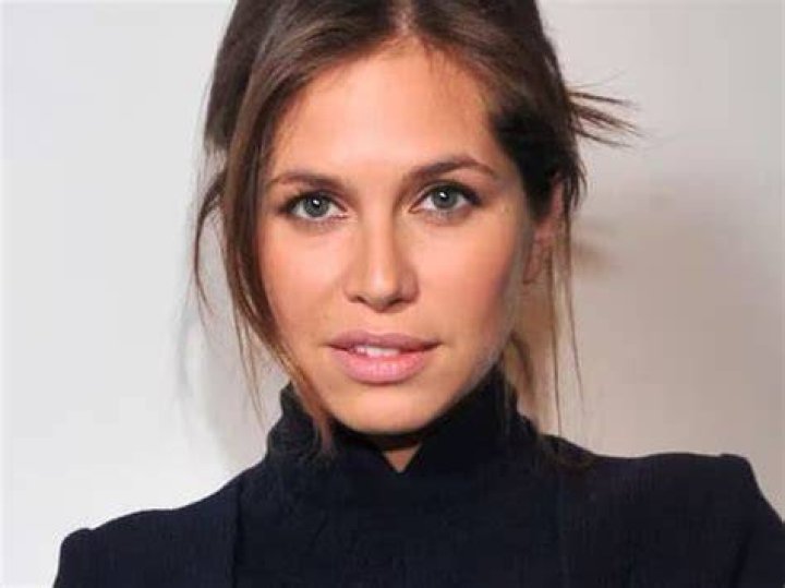Dasha Zhukova Bio, Net Worth, Age, Height, Husband, Children, Instagram