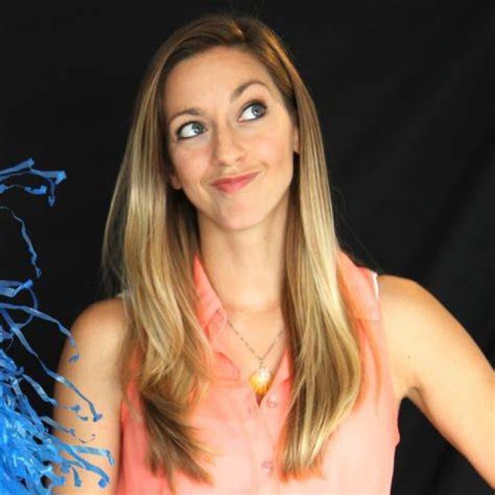 Dianna Cowern, Physics Girl...one of my YT follows...is fighting Long