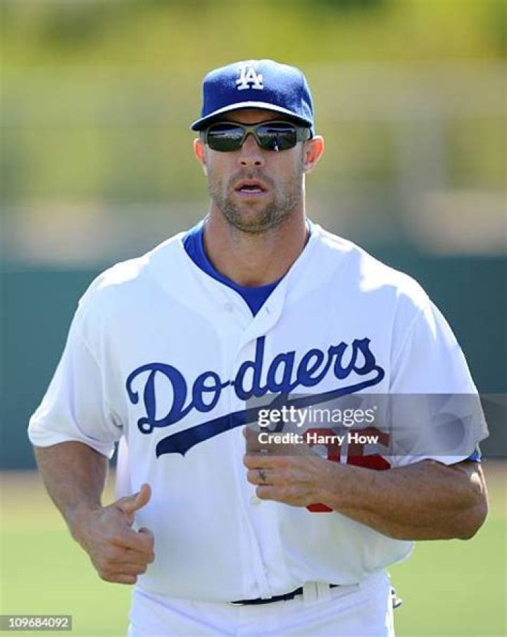 Dodgers executive Gabe Kapler shares personal baseball journey la 