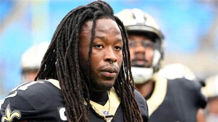 Does Alvin Kamara Have Gold Teeth? ABTC