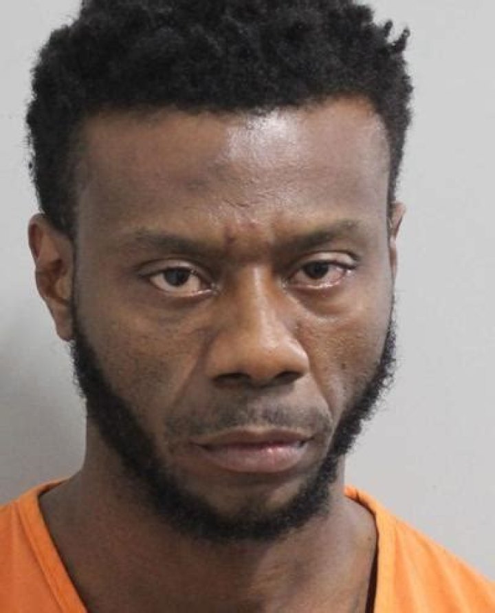 Dontavious Tony Dennis Mugshot Arrest and Charge THPT Chuy&ecirc;n Bắc Giang