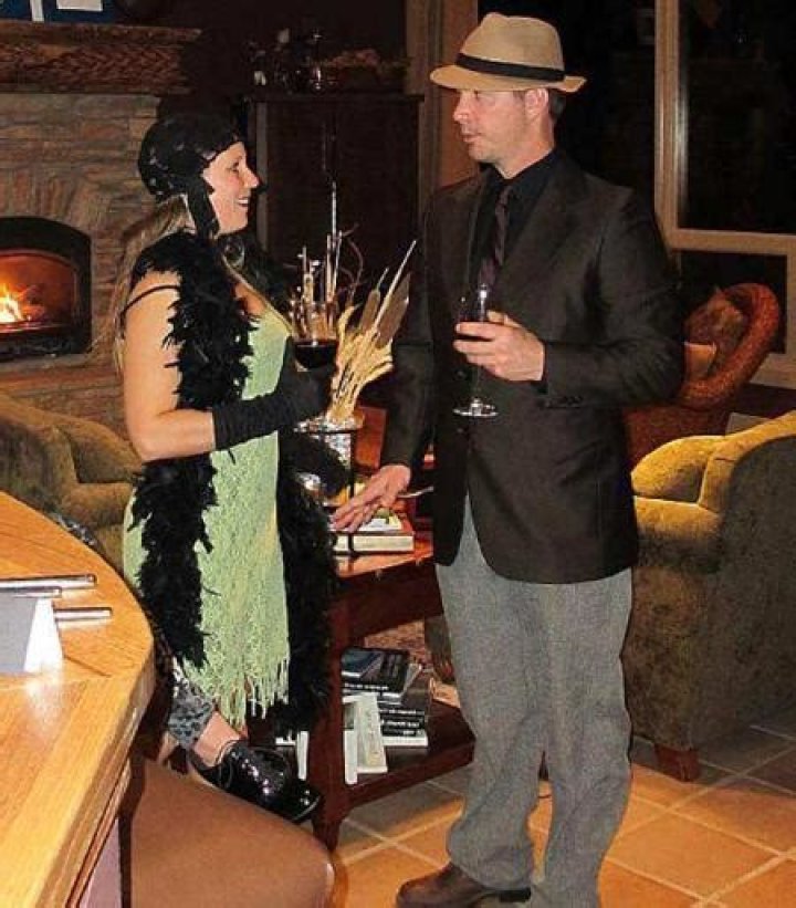 Dustin Hurt is Married to Wife Arin Alhum Hanson. Kids.