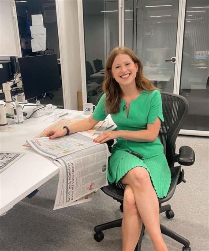 Emily Carver Age Height, Net Worth, Husband Starsgab