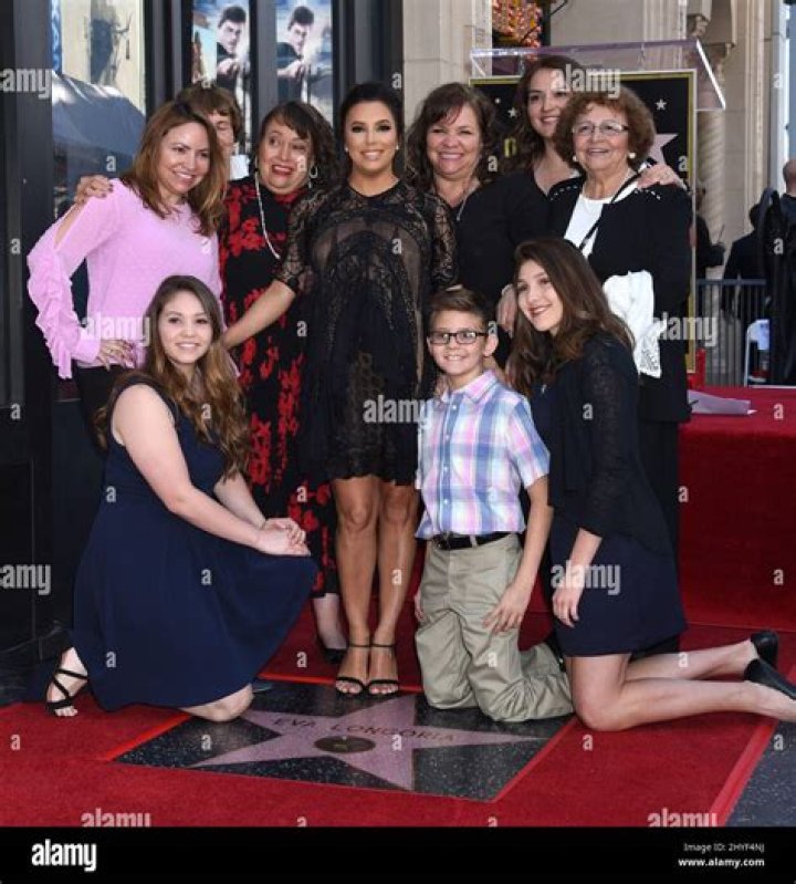 Emily Longoria Eva Longoria's Sister Know About Her
