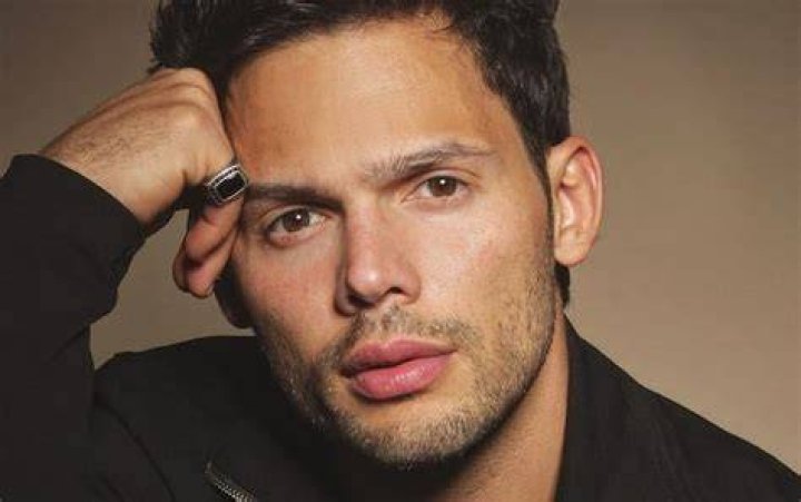 Emmanuel Palomares el actor a seguir en el 2021 Juan en vitrina