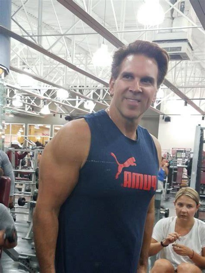 Erik Kuselias Bio, Early life, Education, Net worth, Measurements