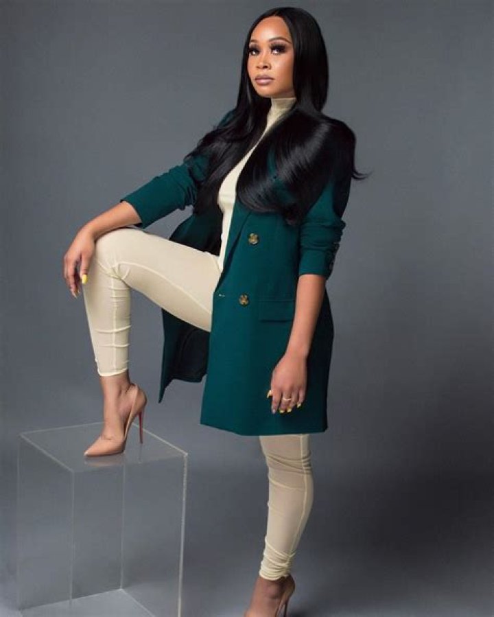 Evvie McKinney Style, Clothes, Outfits and Fashion &bull; CelebMafia