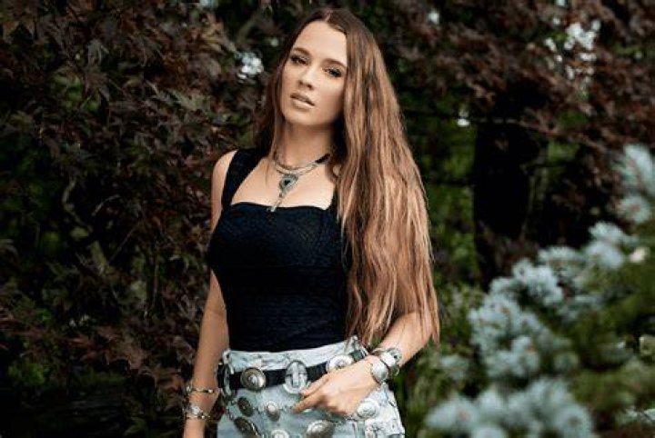 Gabby Barrett Breaks 'Billboard' Hot Country Songs Record