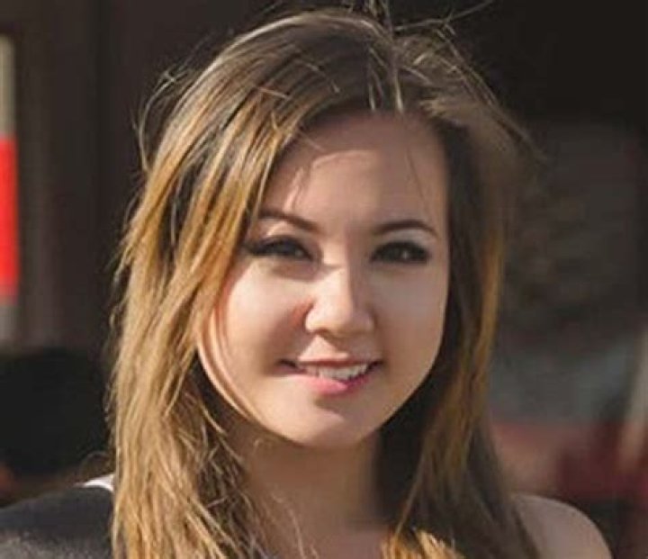 Gina Darling Bio, Net Worth, Height, Weight, Boyfriend, Affair, Married