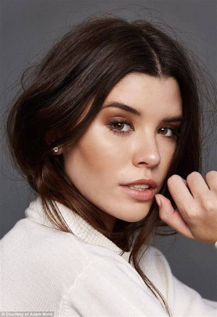 Gracie Phillips reveals her dad is Lou Diamond Phillips Daily Mail Online