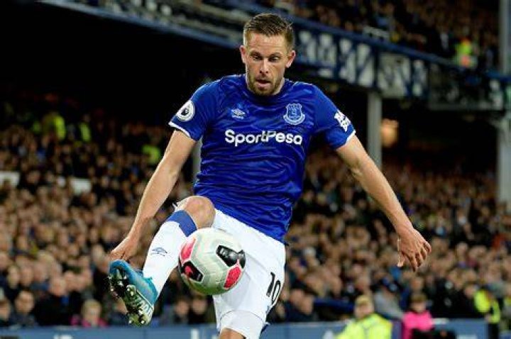 Gylfi Sigurdsson Baby Gylfi &thorn;&oacute;r sigur&eth;sson is an icelandic