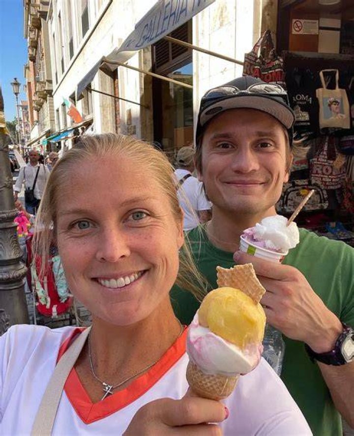 Is Shelby Rogers Married? Partner, Age, Net Worth, Parents, Siblings