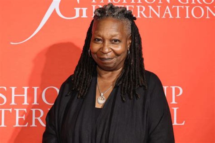 Is Whoopi Goldberg Gay or Lesbian and What Happened To Her Eyebrows?