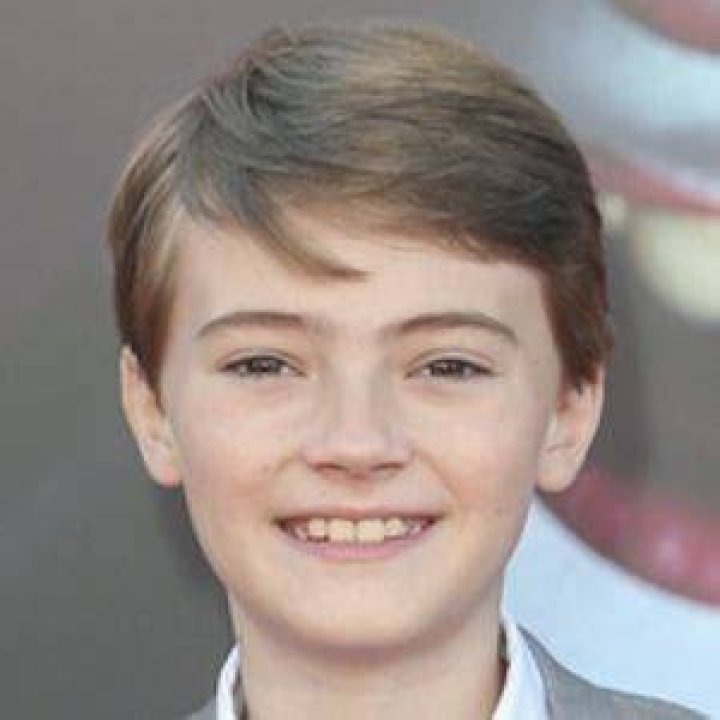 Jackson Robert Scott Age, Bio, Birthday, Family, Net Worth National