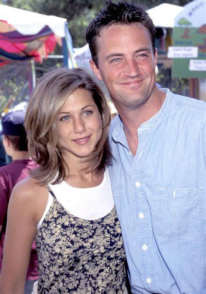 Jennifer Aniston & Matthew Perry from Emmys Cast Flashback E! News