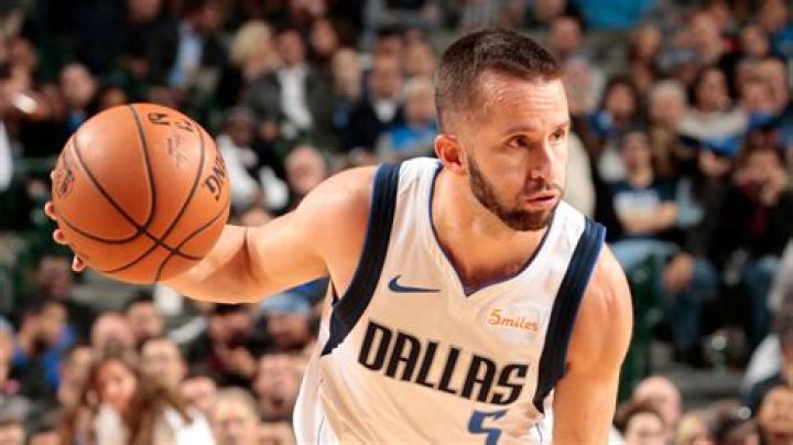 J.J. Barea rejoins Dallas Mavericks on veteran's minimum deal