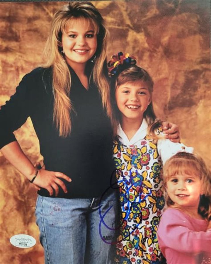 Jodie Sweetin's Relationships With The Four Men She Has Married Are