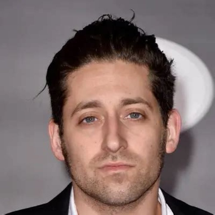 Joe Trohman Net Worth /2021, Age, Height, Bio, Family, Career, Wiki