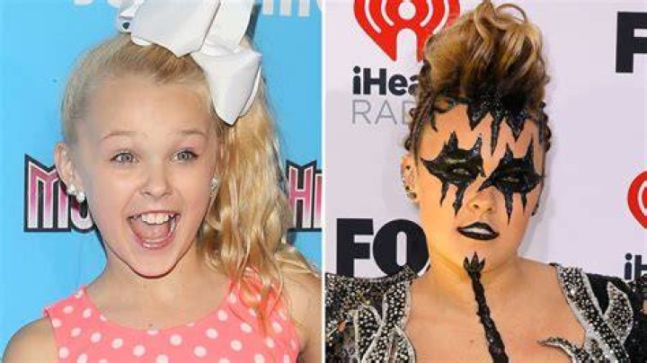 JOJO SIWA CRIES AFTER SHE LIES ABOUT HER DAD'S DEATH! JOJO SIWA CRYING