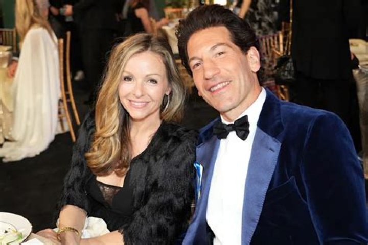 Jon Bernthal wife Is The Walking Dead star Jon Bernthal married