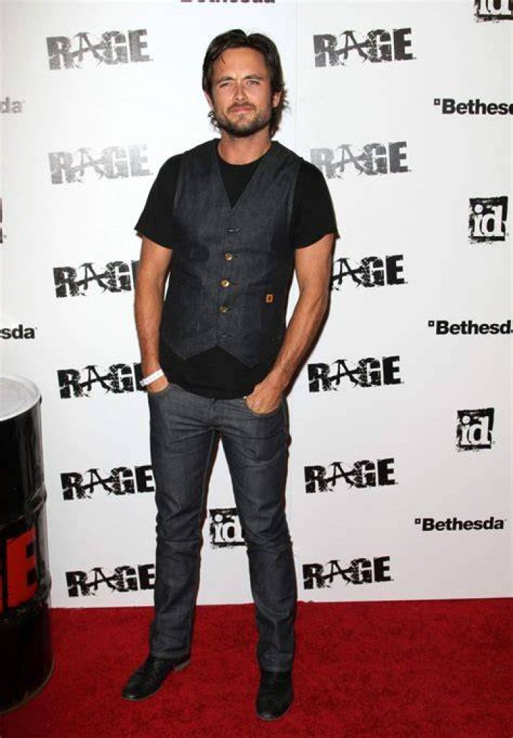 Justin Chatwin Net Worth Celebrity Net Worth